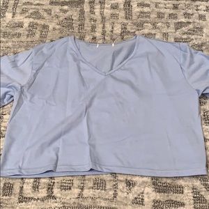 V-neck cropped t-shirt